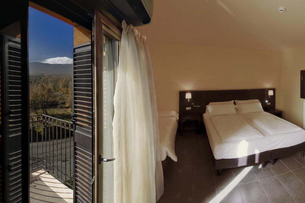 Il Nido Dell'Etna Hotel ลิงกัวกลอสซา ห้อง รูปภาพ